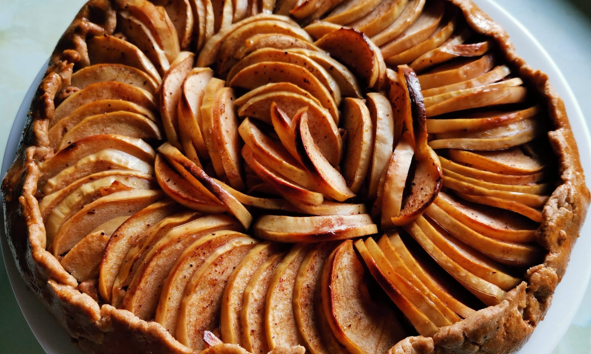 Omenagalette lisätwistillä - Piirakkapäivä - reseptit - blogi